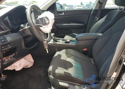 2018 Kia Optima Lx z USA, uszkodzony, nr VIN 5XXGT4L30JG256738